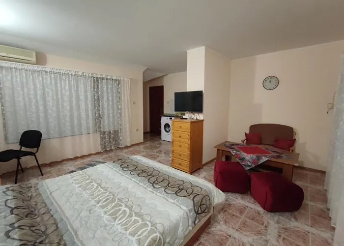 Kamelya Guest Studio